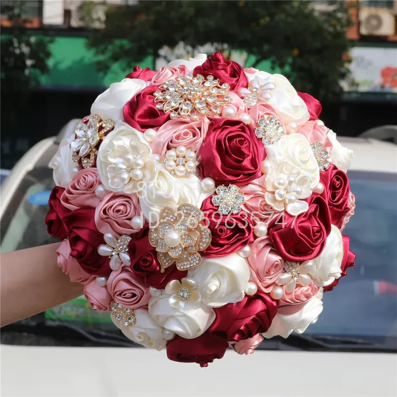 欧米風ウェディング用品 ラインストーンブライダルブーケ ロー - Wedding Supply Factory のレビューと価格