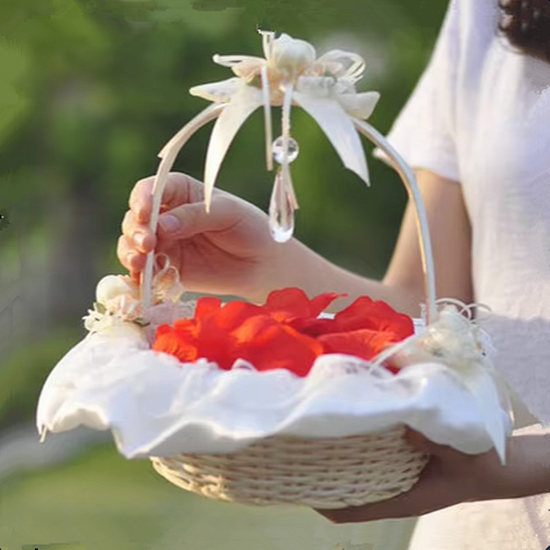 フラワーガールバスケットロマンチックなレースローズウェディン - Flower Girl Basket のレビューと価格